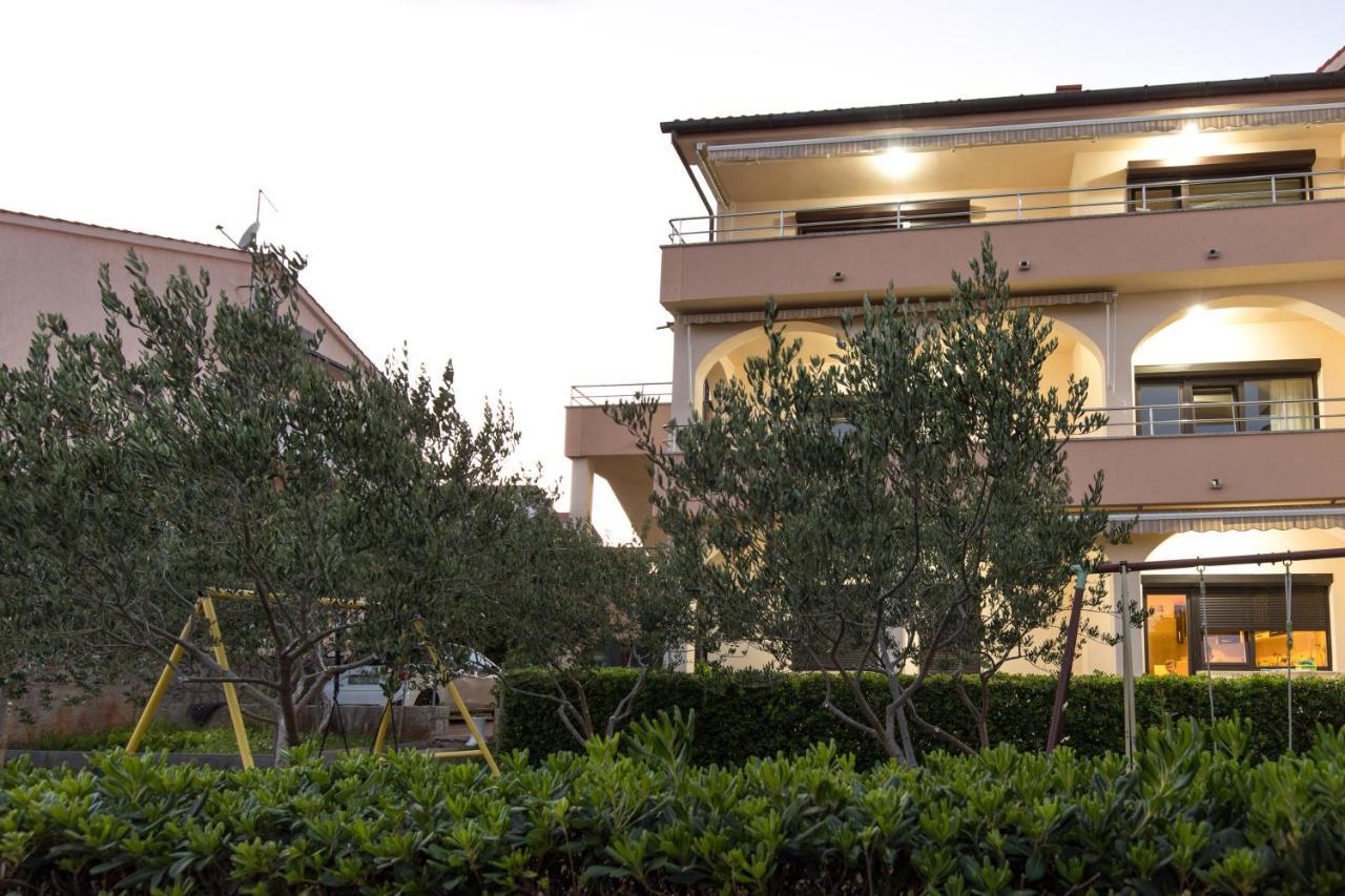 Apartmani Paradiso 크르크 외부 사진